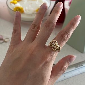 Vintage 14K flower ring size 4.75